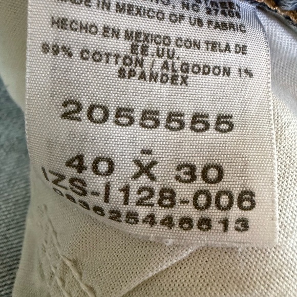 Men’s Lee Relaxed Fit Light Blue Denim Shorts - Picture 3 of 4